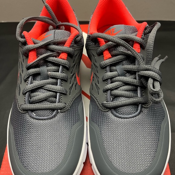 Women’s Nike Orive NM- Brand new in box -Size 6 - Picture 2 of 8